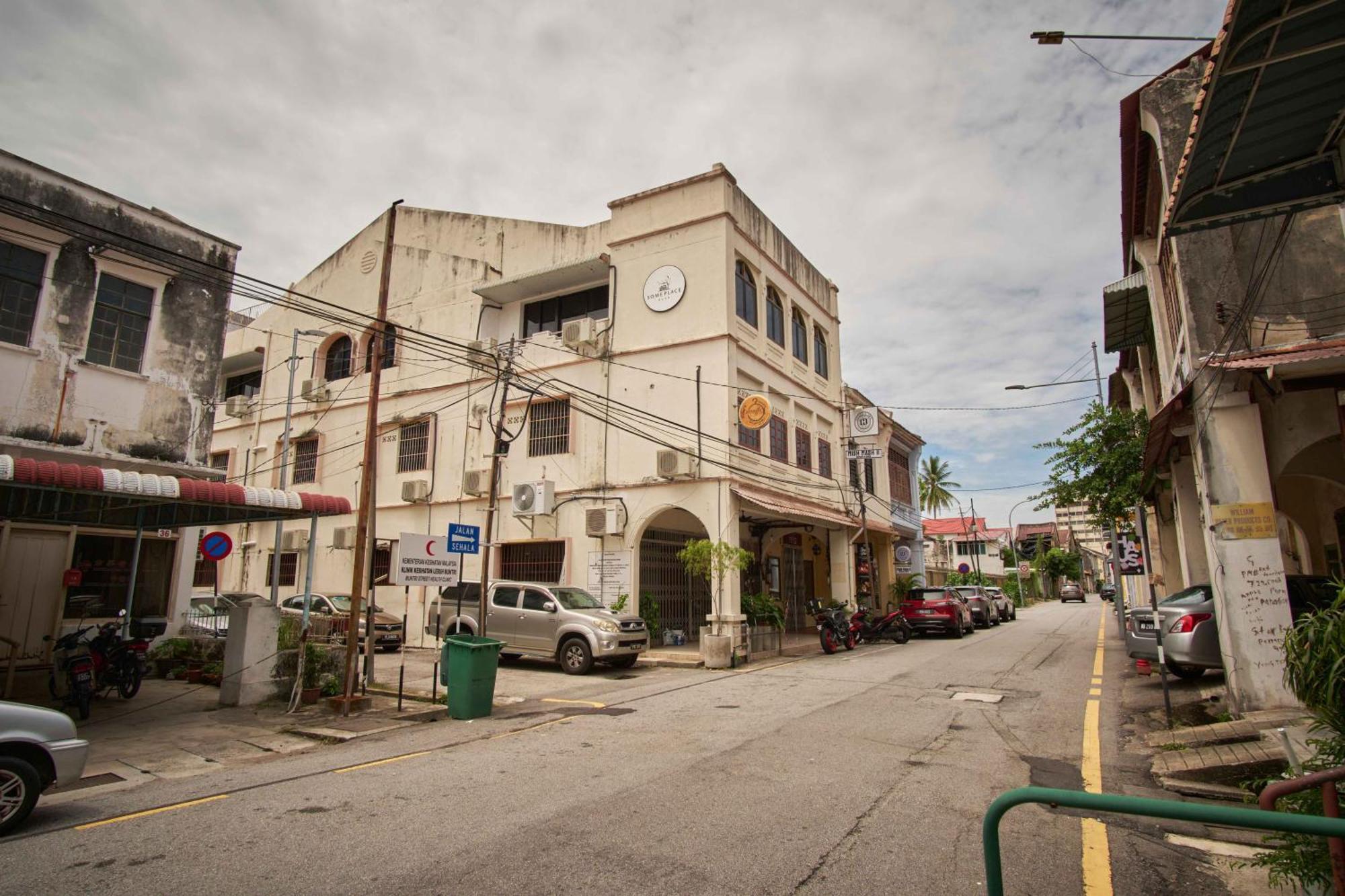 Some Place Else George Town Esterno foto